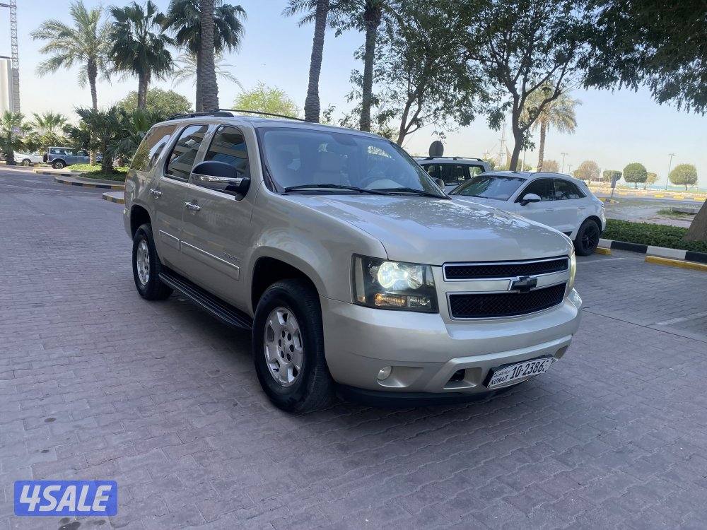 تاهو صبغ الوكاااه عدا قطعه دبل جير بحاله ممتازه شرط للفحص الـ تي موديل13