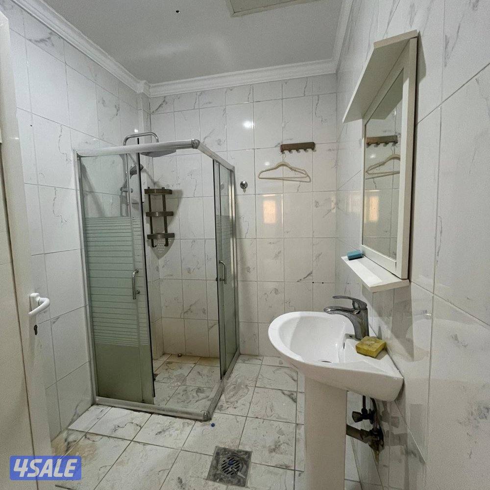 شقة مع روف للإيجار في الجابرية قطعة 1B6