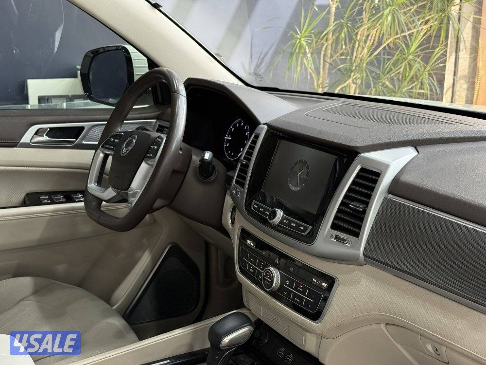 (KGM) Rexton - 2023 - Used - المعتمد3