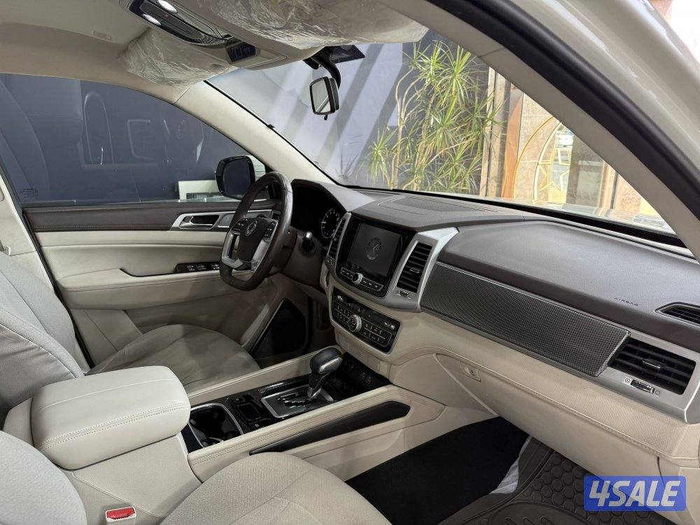 (KGM) Rexton - 2023 - Used - المعتمد4