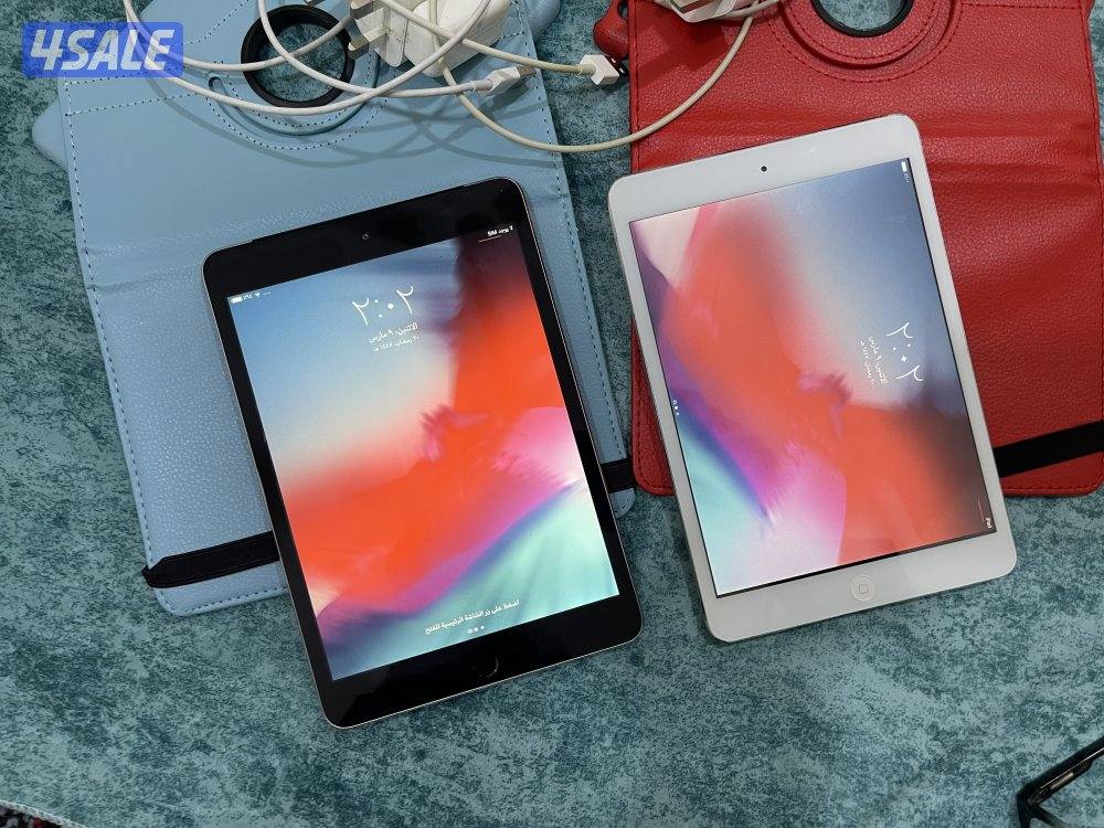 ايبادين ابل ميني 3 و 2 شغالين تمام ما فيهم شي مع الشحن والواير وبوك0