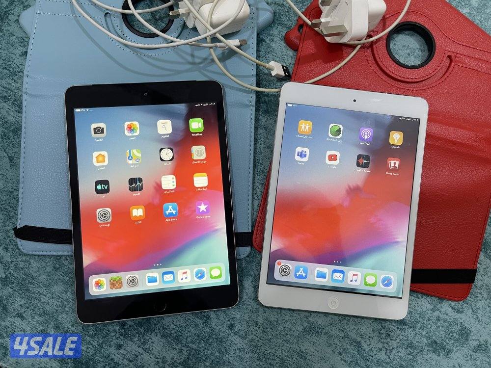 ايبادين ابل ميني 3 و 2 شغالين تمام ما فيهم شي مع الشحن والواير وبوك1