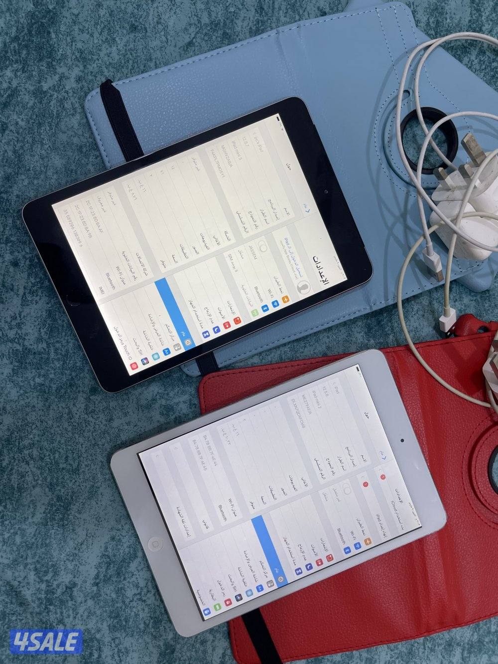 ايبادين ابل ميني 3 و 2 شغالين تمام ما فيهم شي مع الشحن والواير وبوك2