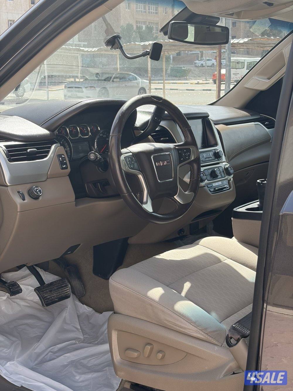 للبيع يوكن 2017 صبغ وكاله5