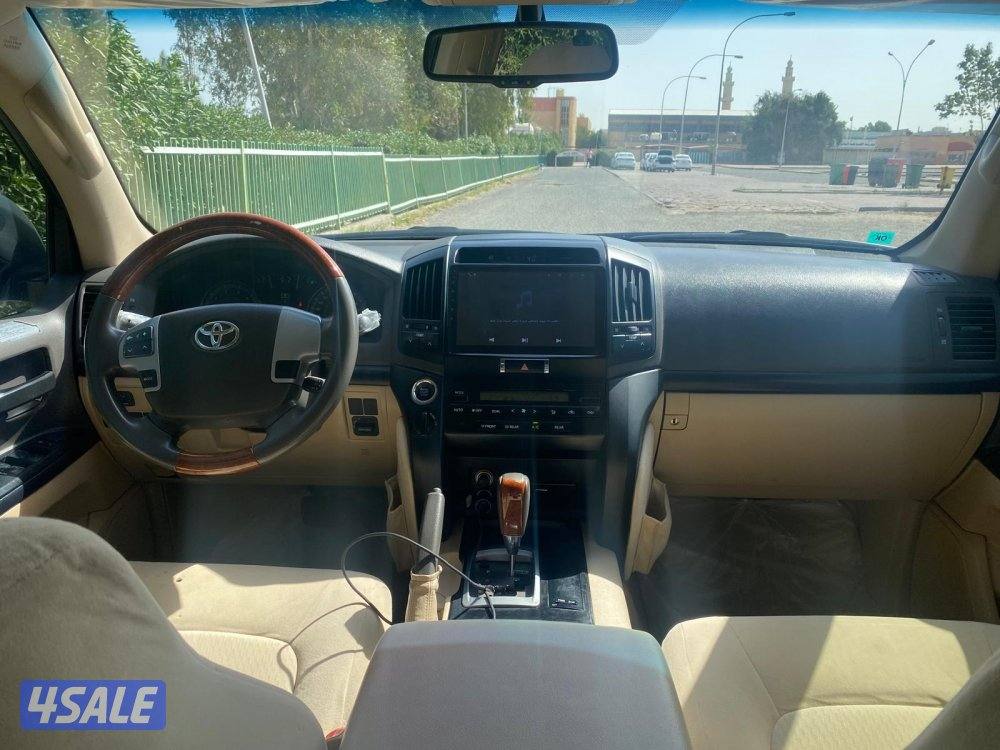 لاند كروزر GXR موديل 2012ماشى 548سيرفس منتظم شرط الفحص 
5.400د.ك9