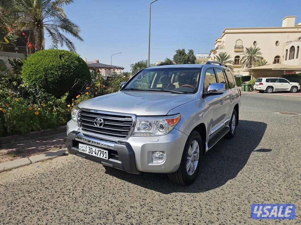 لاندكروز GXR الساير ٨ سلندر شرط الفحص بحالة ممتازة0