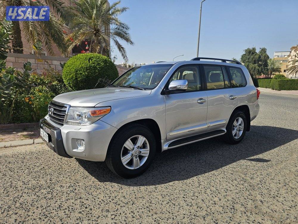 لاندكروز GXR الساير ٨ سلندر شرط الفحص بحالة ممتازة1