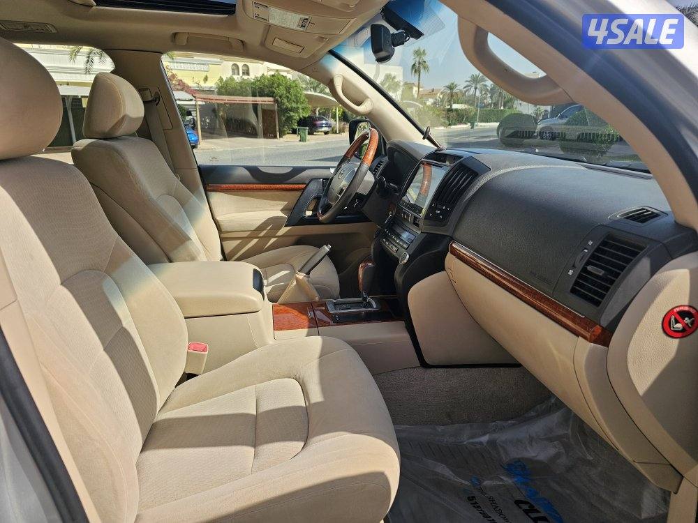 لاندكروز GXR الساير ٨ سلندر شرط الفحص بحالة ممتازة14