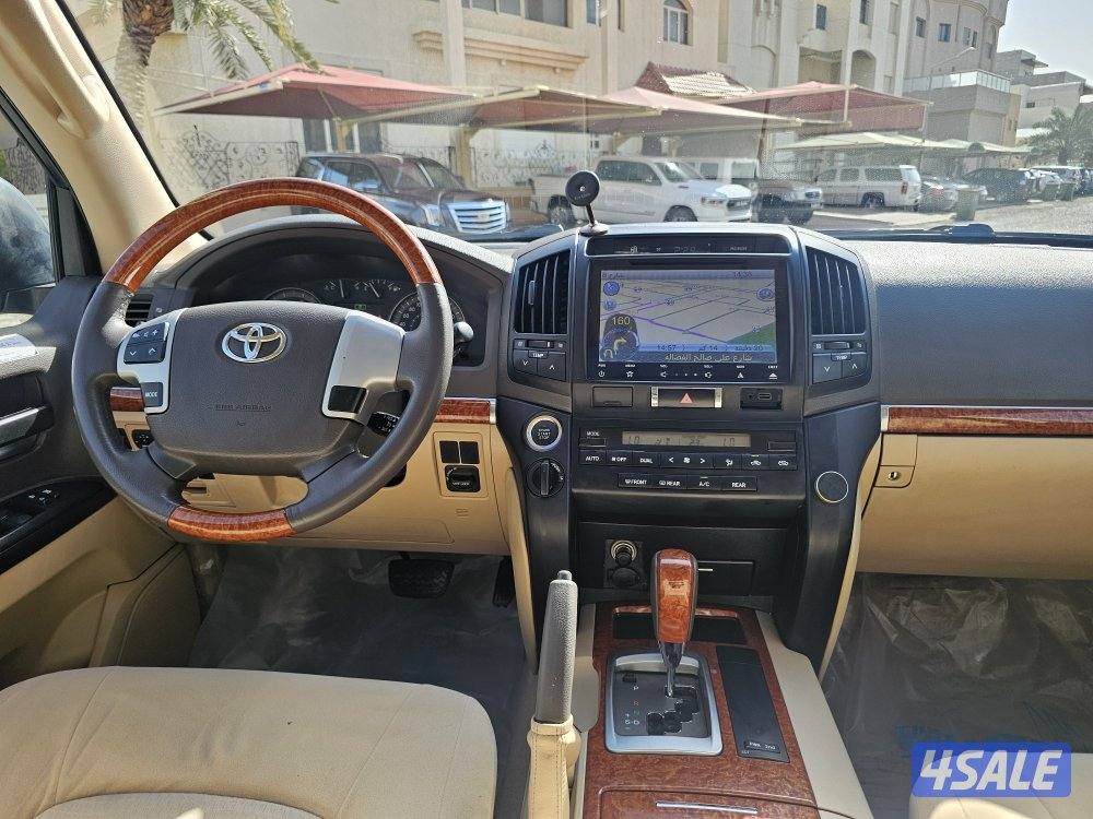 لاندكروز GXR الساير ٨ سلندر شرط الفحص بحالة ممتازة15