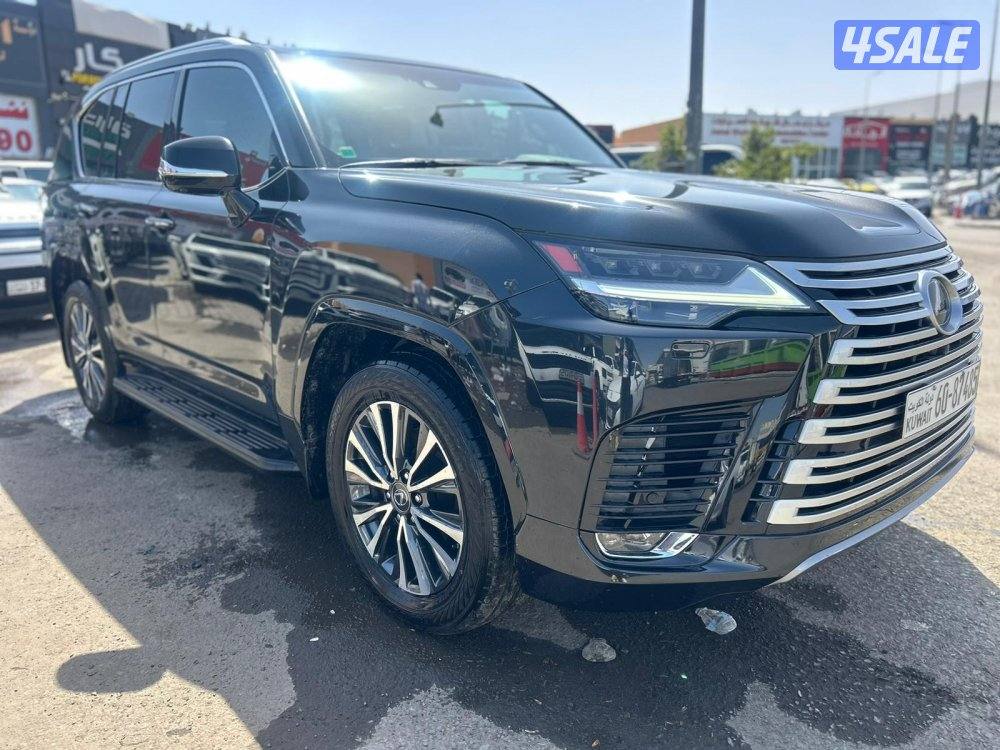 لكزس LX600 درجة ثانيه  twinturbo .V6 موديل  2022 ماشى 13.000 k.m1