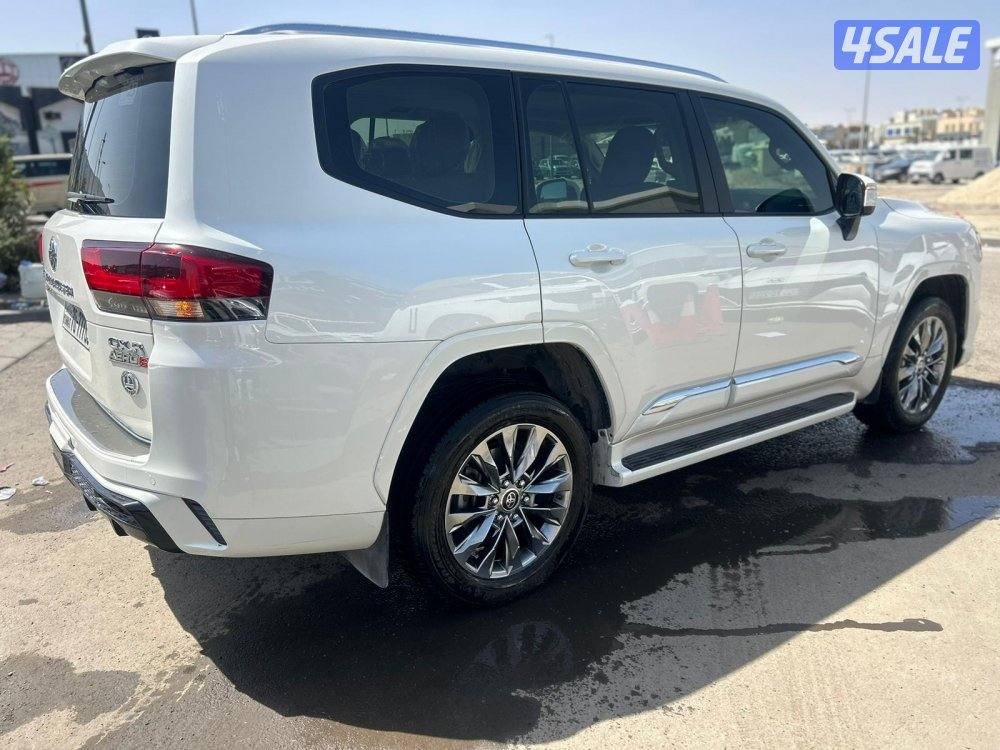 تويوتا لاند كروزر GX.R AEROs  twin turbo.V6 موديل 2023 ماشى 37.000 k.m2