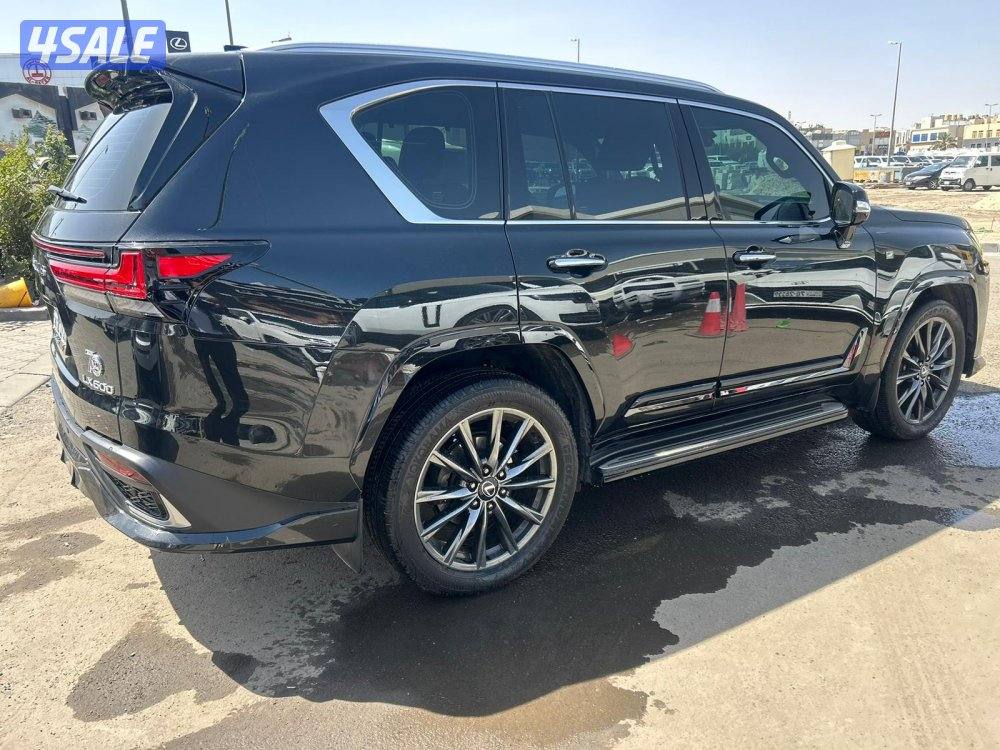 لكزس F.SPORT LX600 twin turbo.V6 موديل 2025  ماشى 19.000 k.m2