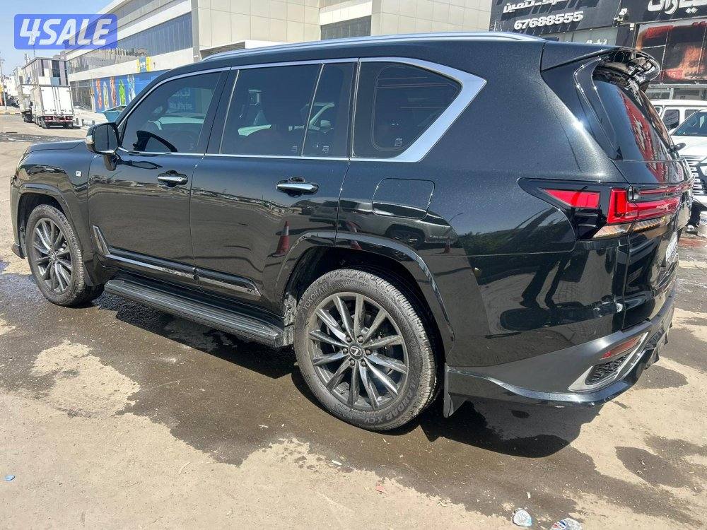 لكزس F.SPORT LX600 twin turbo.V6 موديل 2025  ماشى 19.000 k.m3