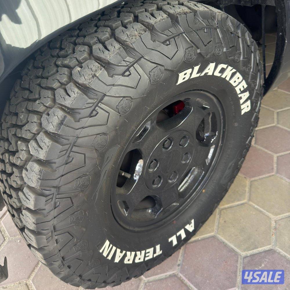 للبيع تواير بلاك بير 285/75/163