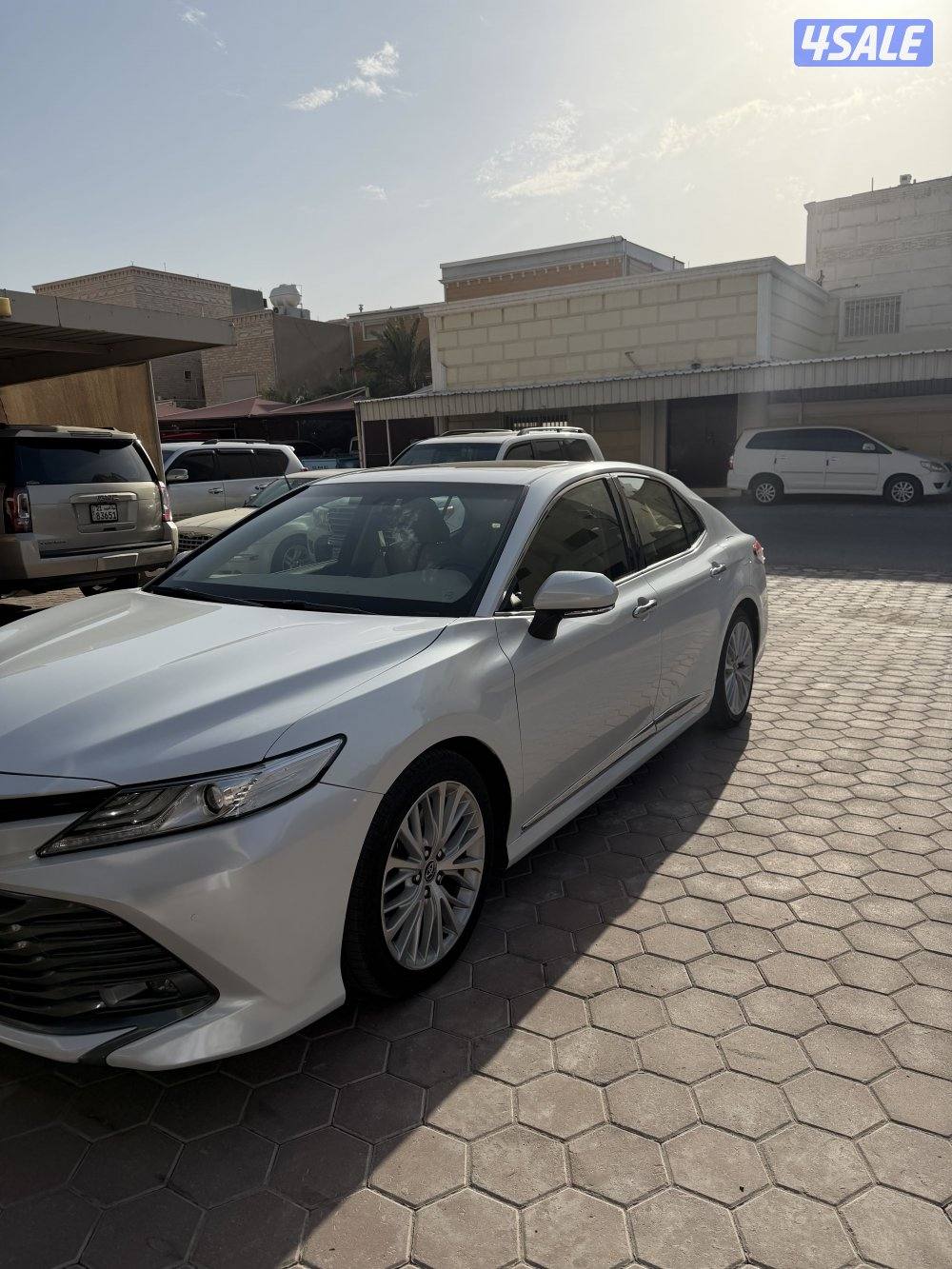 كامري ليمتد 2019 V60