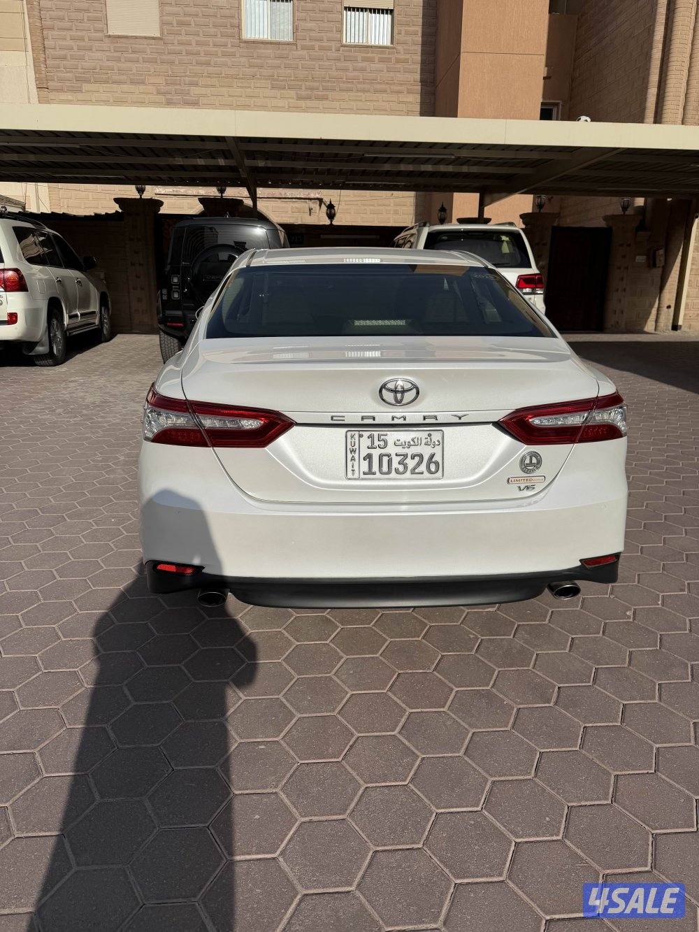 كامري ليمتد 2019 V64