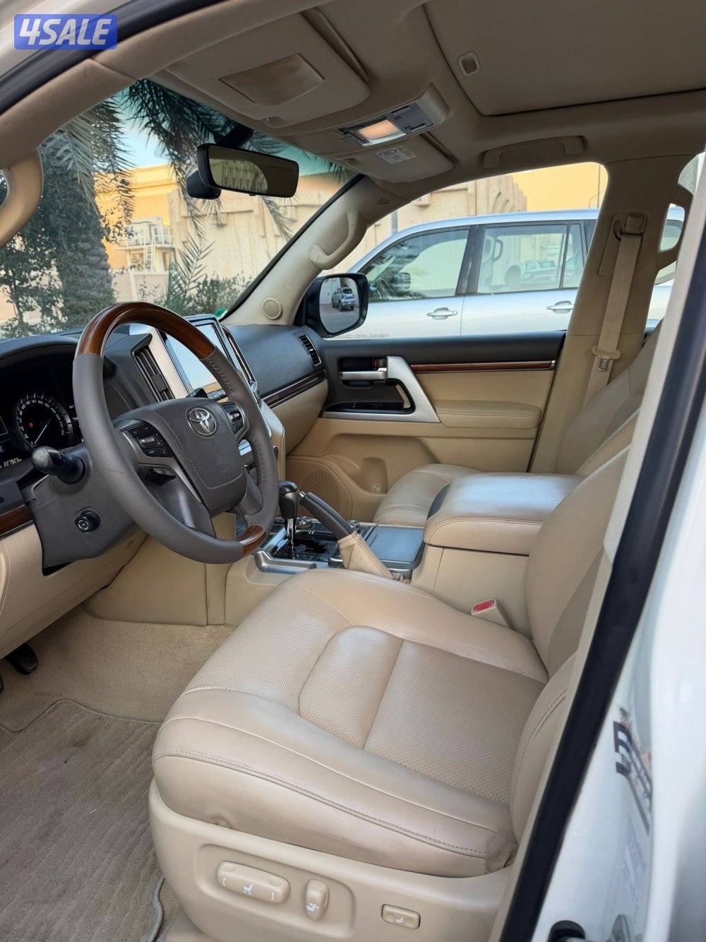 لاند كروز VXR الساير 2016 عداد 227 الف7