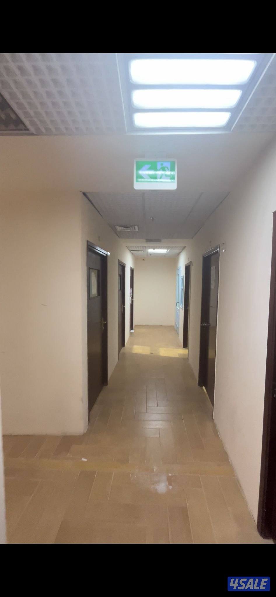 للايجار مكاتب في المباركية – العاصمة
مكاتب تجارية مناسبة للشركات
📍 مو1