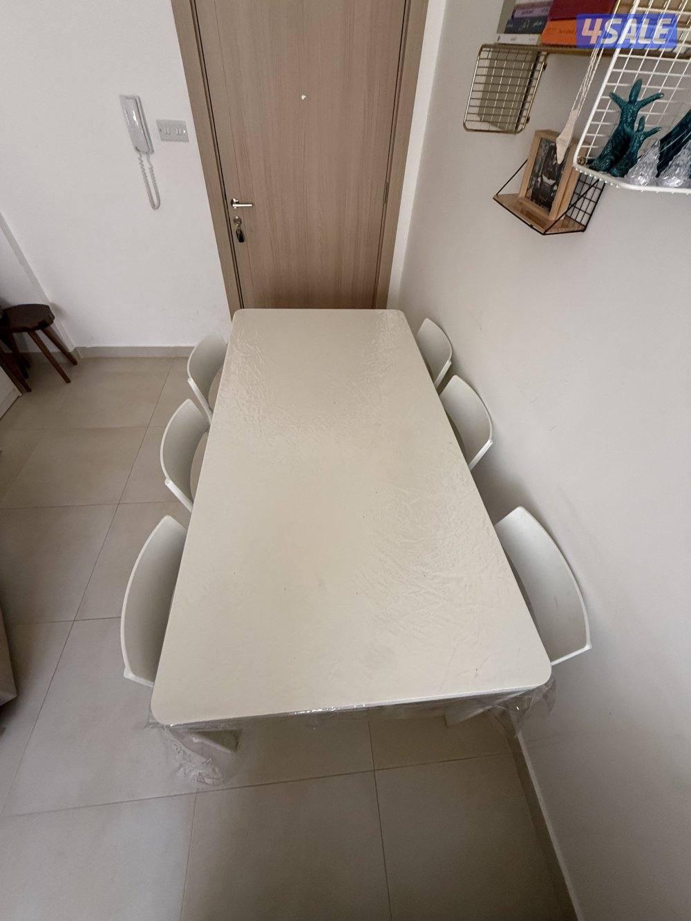 طاوله سفره مع ٦ كراسي المقاس ١٨٠*٩٠0