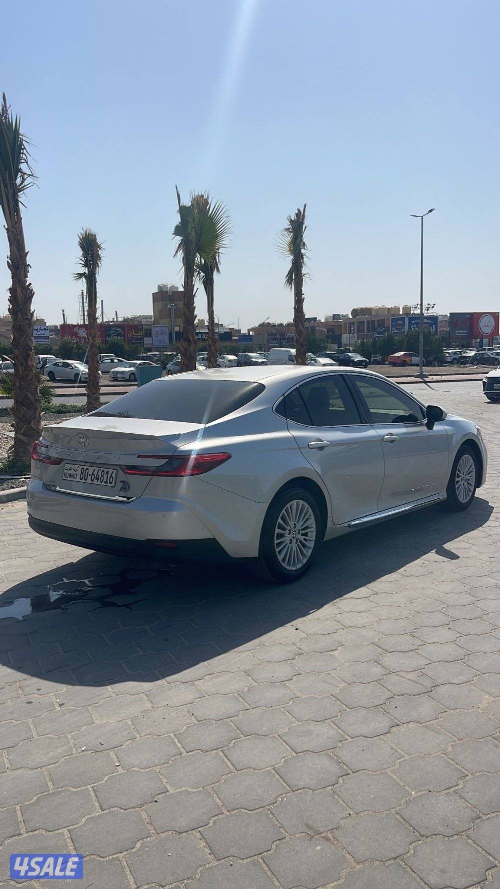 كامري LE الساير 2025 بحاله الوكاله عداد 67 الف2