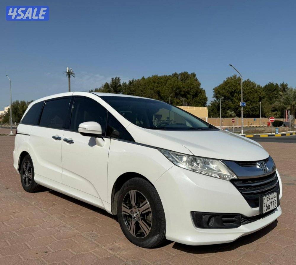 بحالة ممتازة جدا هوندا اوديسي عائلية ٤ سلندر فحص ماكينة قير شاسي بدي1