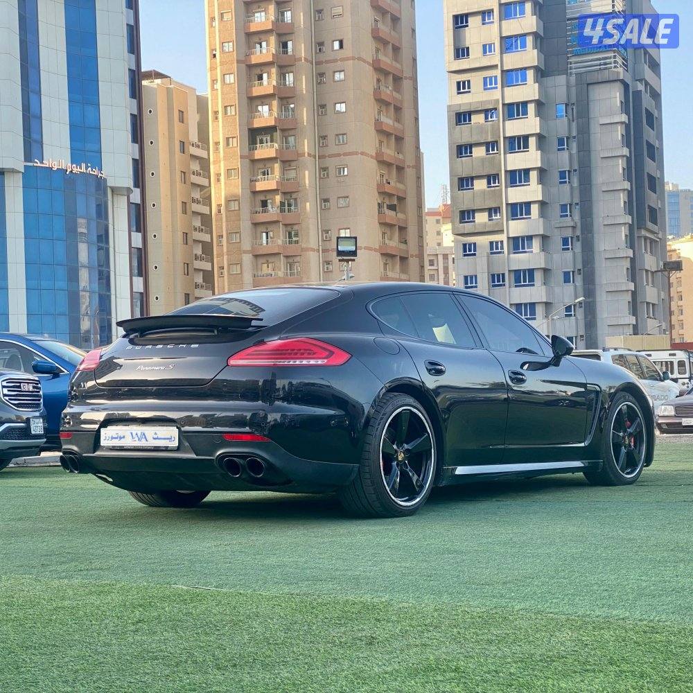 بيع🔺شراء🔺تثمين


للبيع بورش باناميرا
موديل 2015
العداد 200 الف3