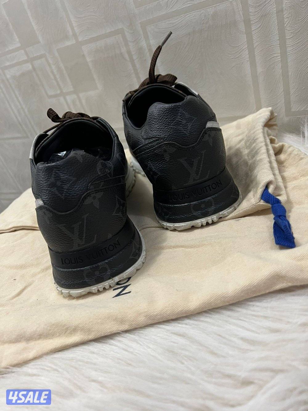 جوتي lv اصلي يلبس ٤٠ ونص ٤١4