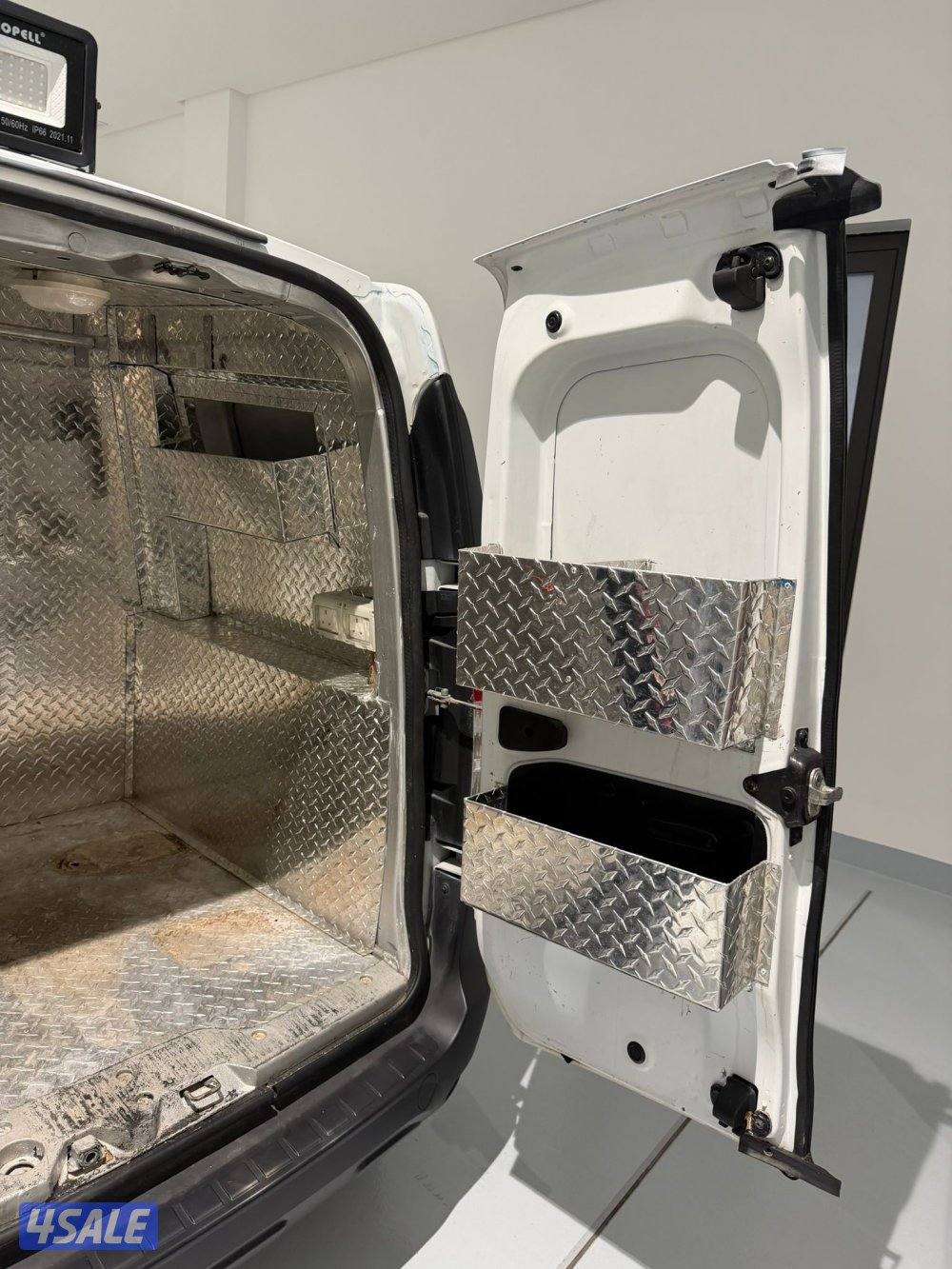 للبيع باص رينو دوكر ٢٠٢٠ ماشي ٣٨ الف فقط5