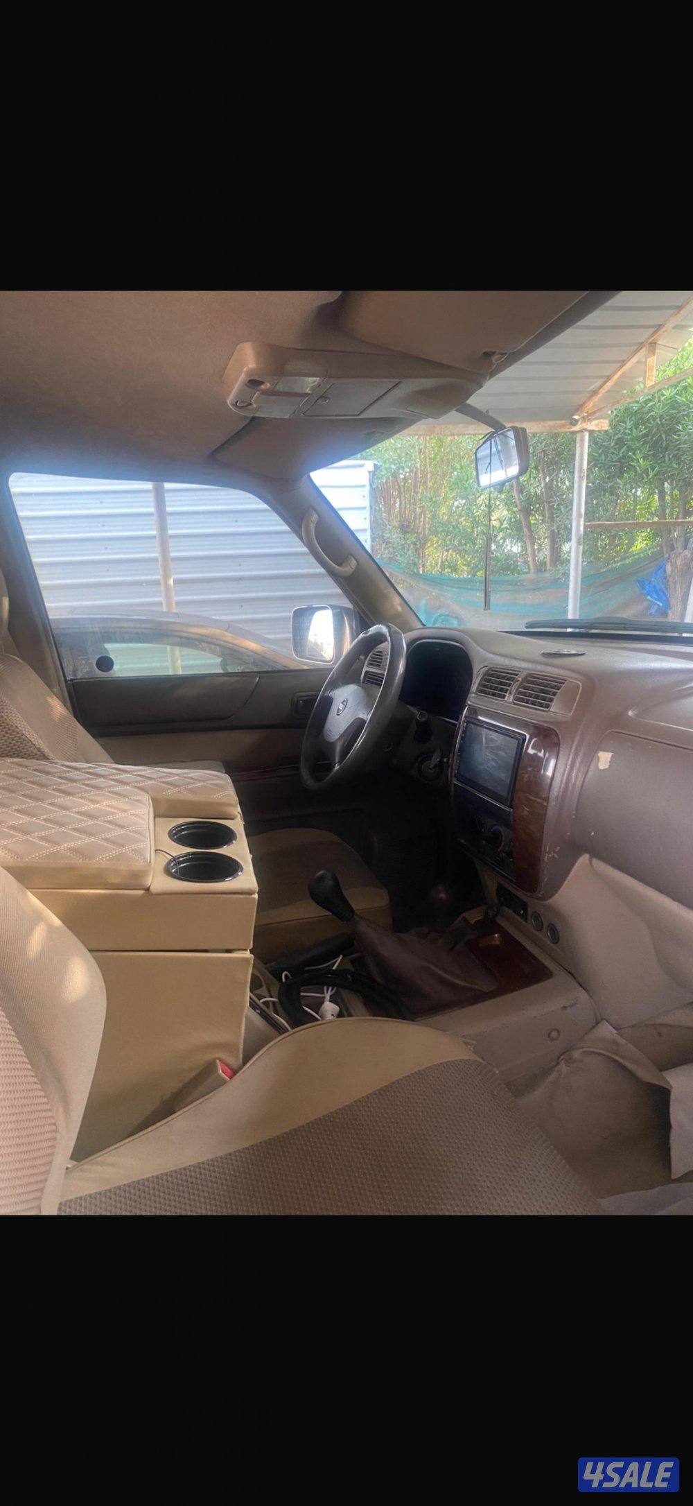 سفاري 2003 مكيف بارد مكينة70 قير عادي اساس ولا قرة5