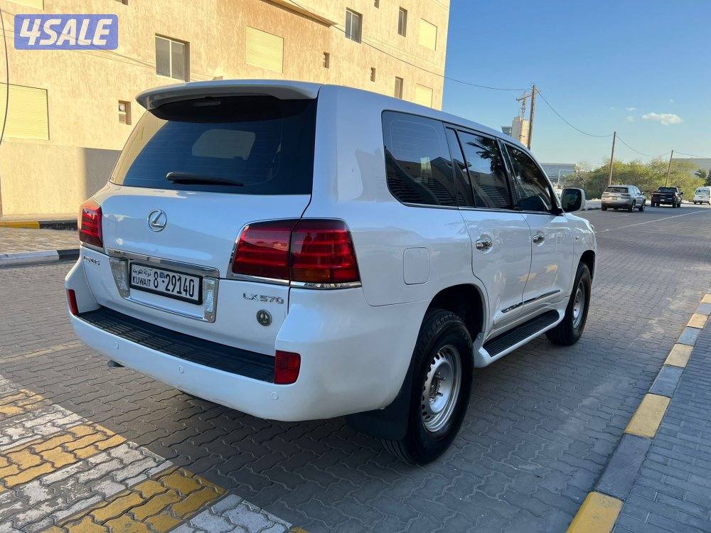 للبيع جيبب لكزس Lx570 موديل 20093