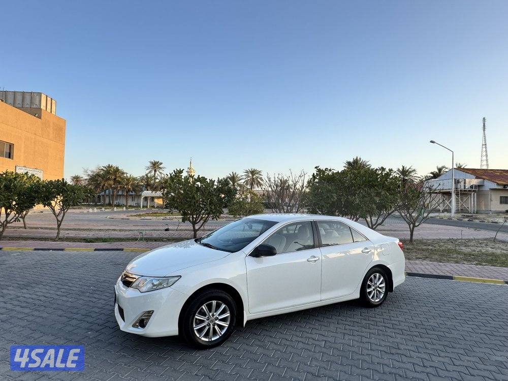 للبيع كامري موديل 2014 بحاله ممتازه7