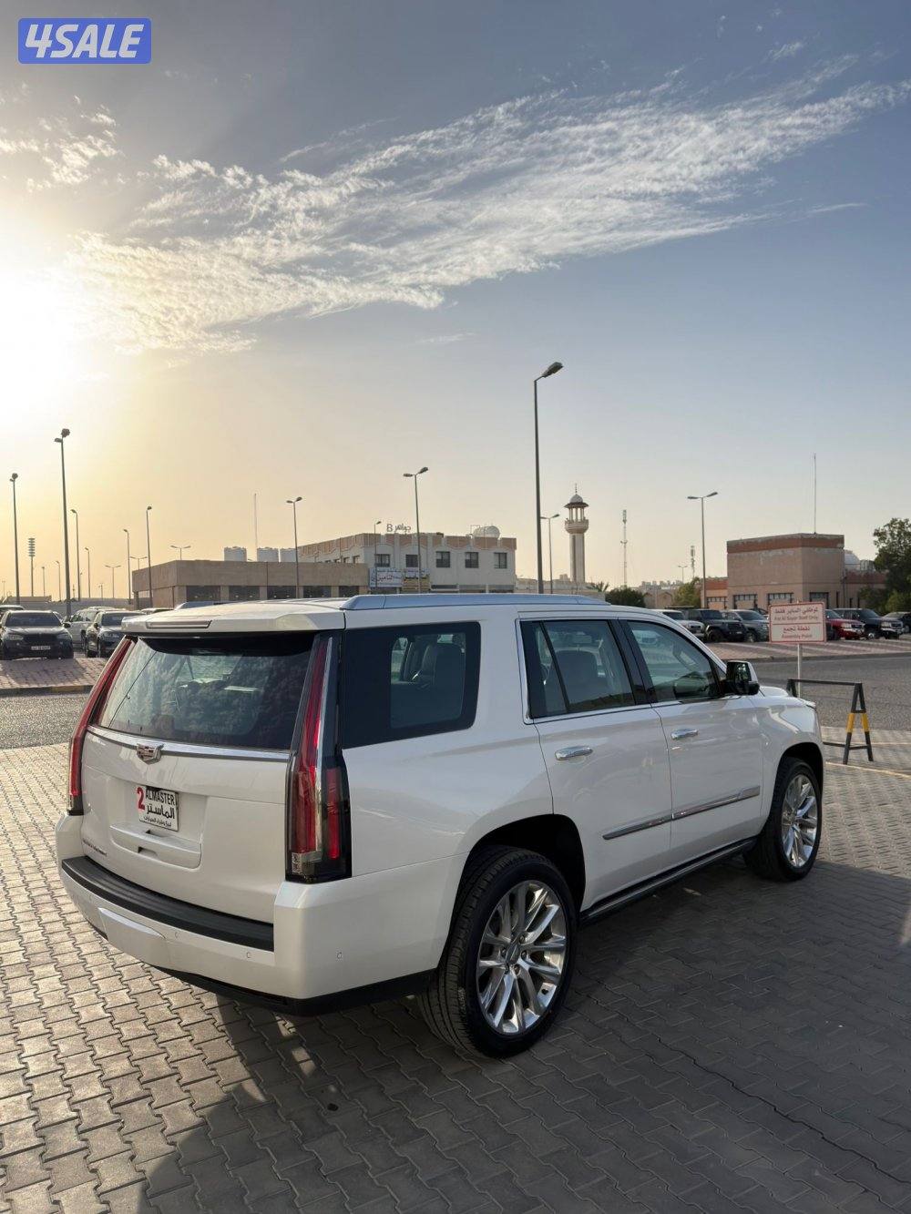 للبيع اسكاليد 2018  صبغ الوكاله2