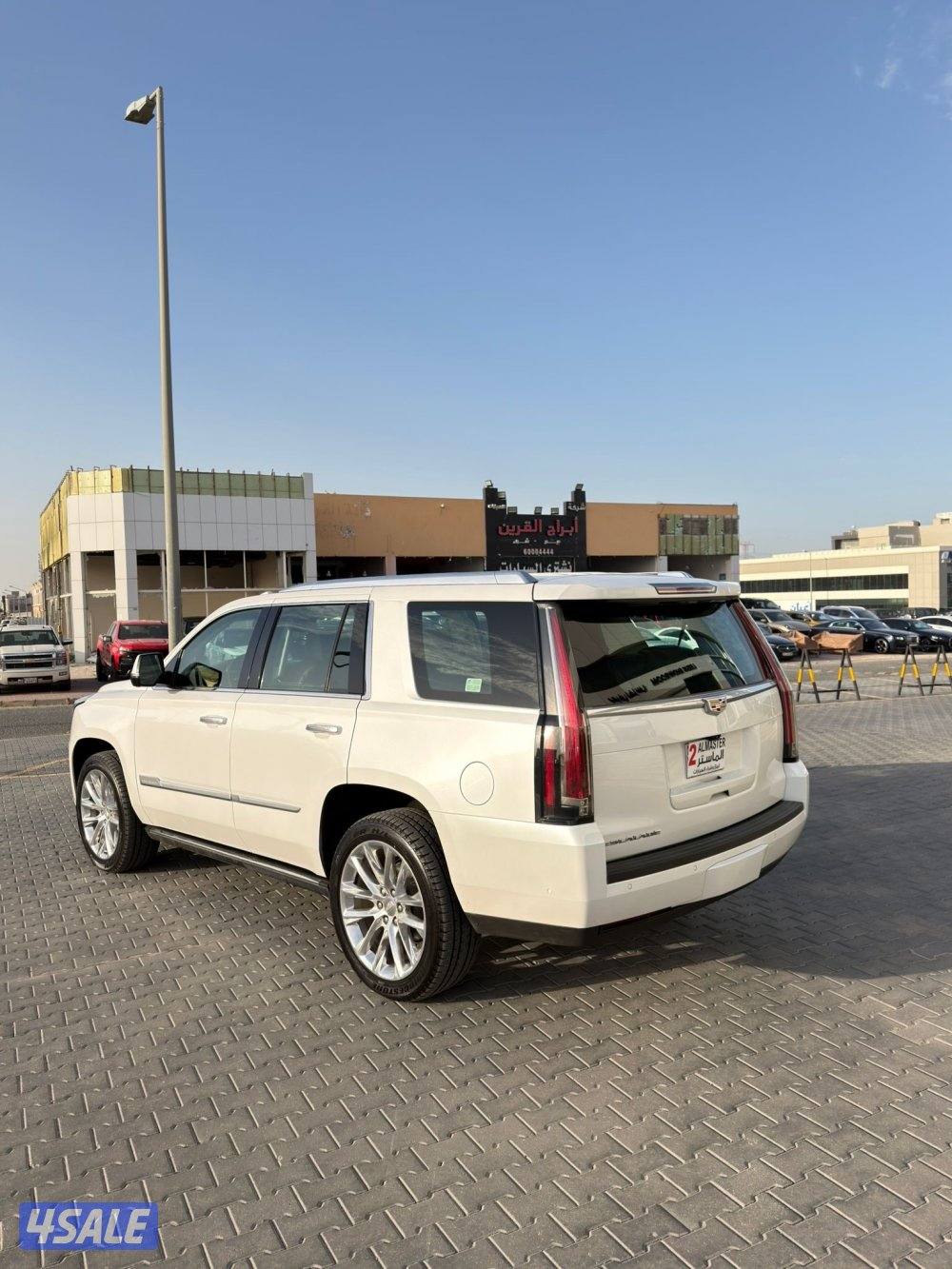 للبيع اسكاليد 2018  صبغ الوكاله4