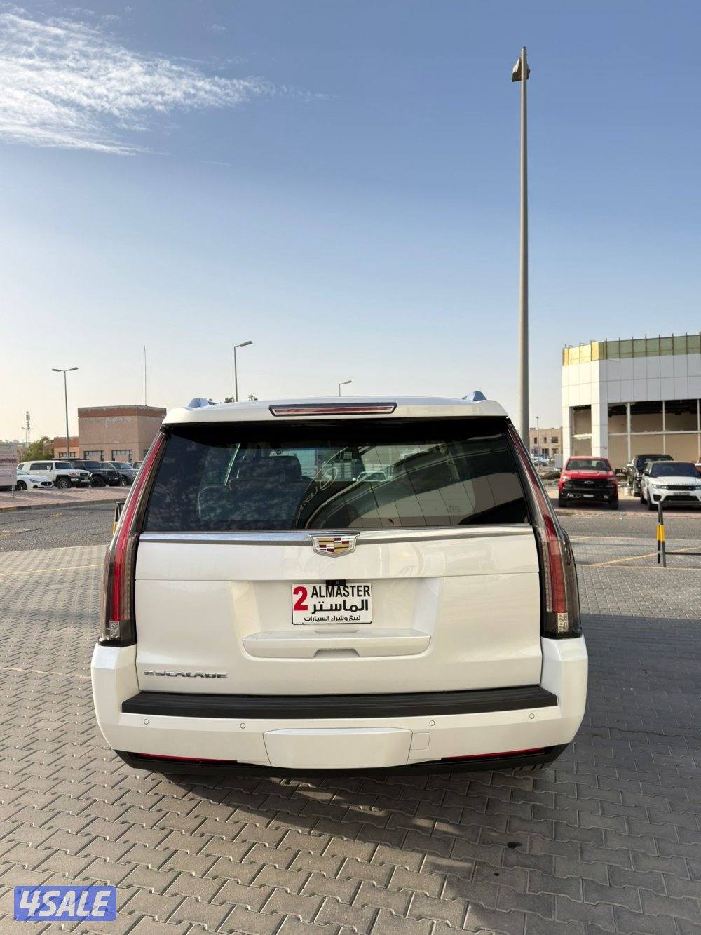 للبيع اسكاليد 2018  صبغ الوكاله5