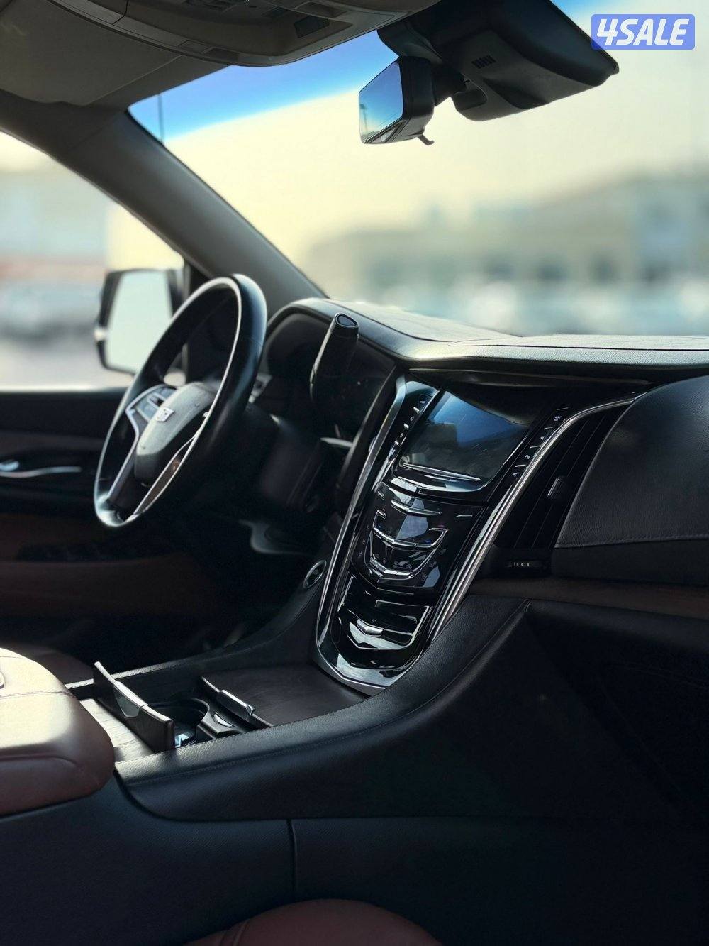 للبيع اسكاليد 2018  صبغ الوكاله9