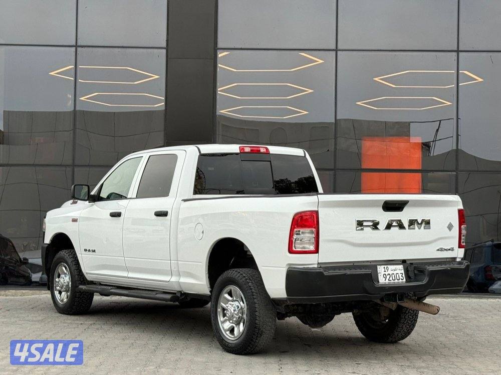 RAM 2500 HEMI 4*4 _2021 صبغ الوكالة3