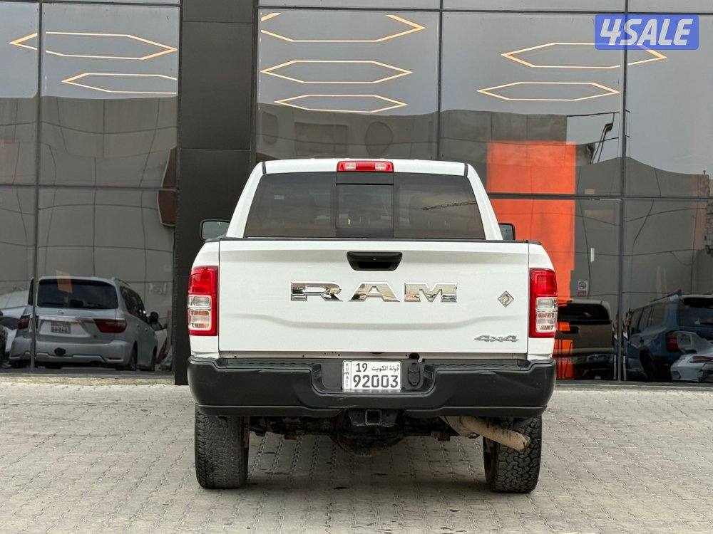 RAM 2500 HEMI 4*4 _2021 صبغ الوكالة5