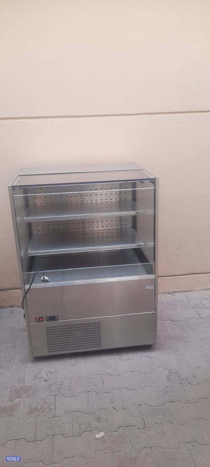 ثلاجه عرض بحاله ممتازه1