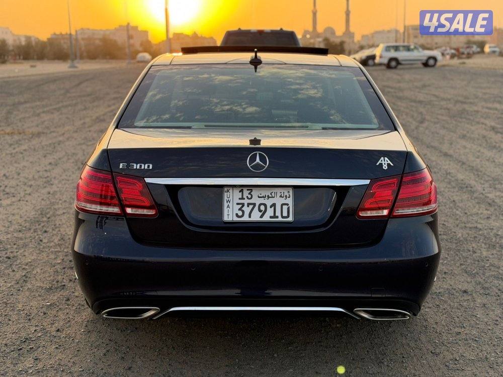 مرسيدس E300 الفل وبحالة المصنع10