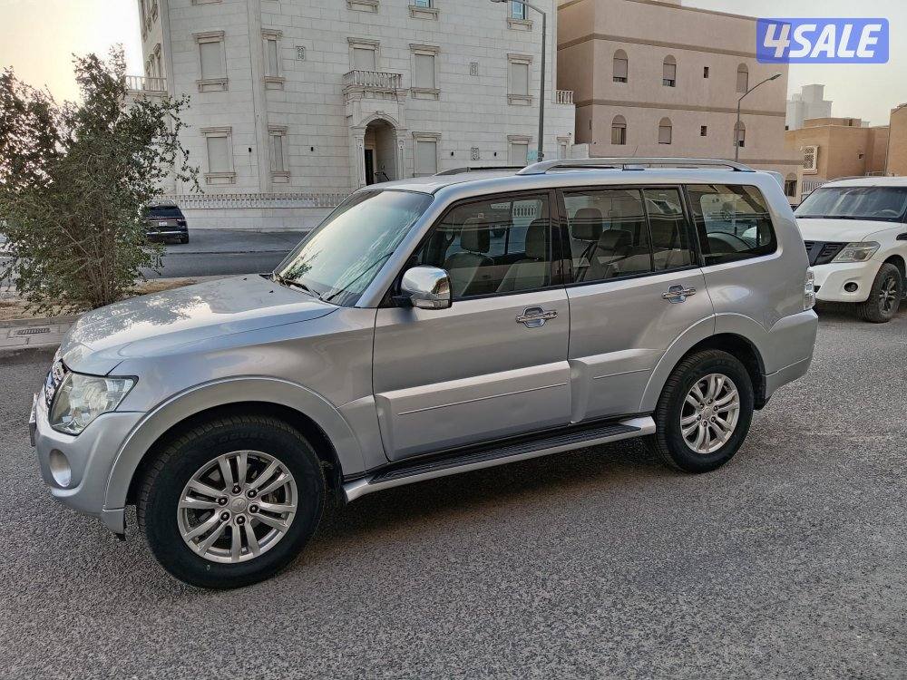 للبيع باجيرو موديل 20140