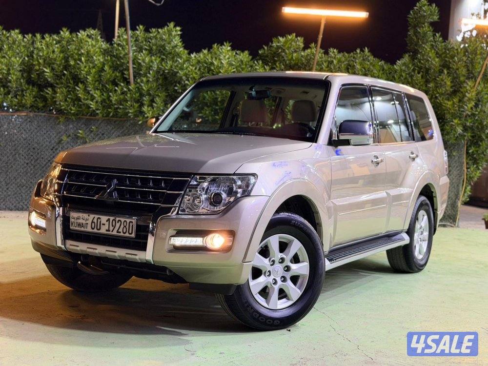 للبيع باجيرو2022 كاش او اقساط0