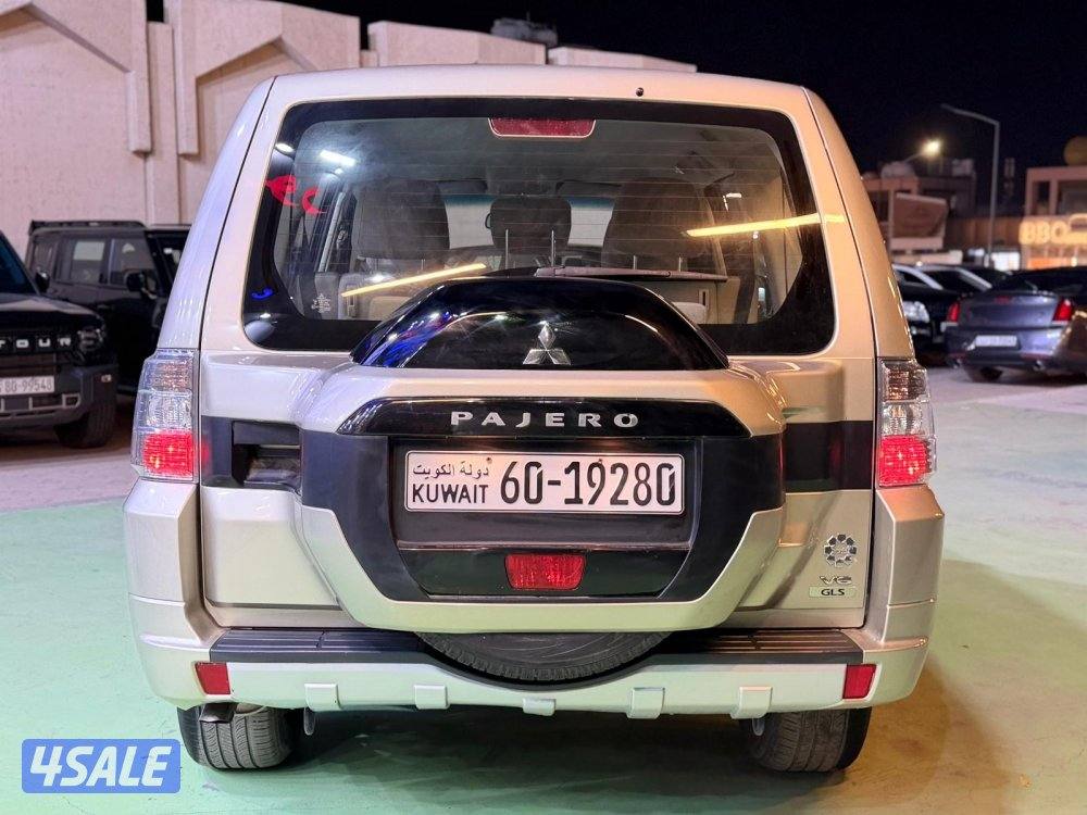 للبيع باجيرو2022 كاش او اقساط5