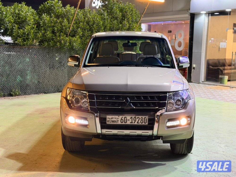 للبيع باجيرو2022 كاش او اقساط7