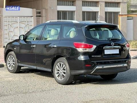 للبيع نيسان 
باثفايندر 
موديل 20154