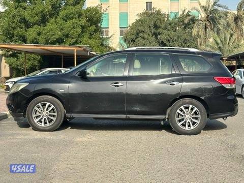 للبيع نيسان 
باثفايندر 
موديل 20155