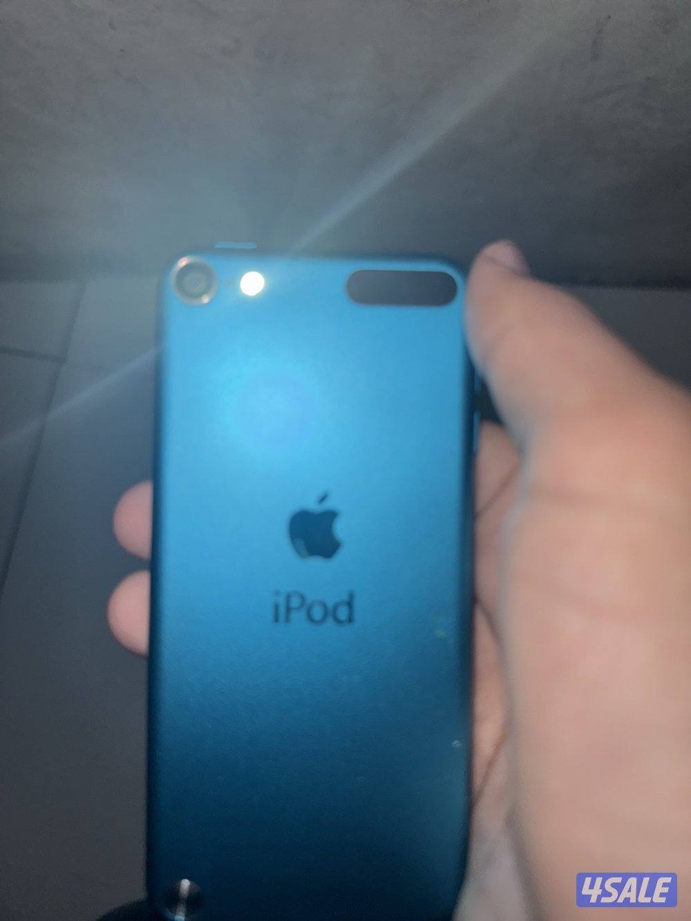 للبيع ايبود تاتش الجيل الخامس لون ازرق الجهاز قمه النظافه2