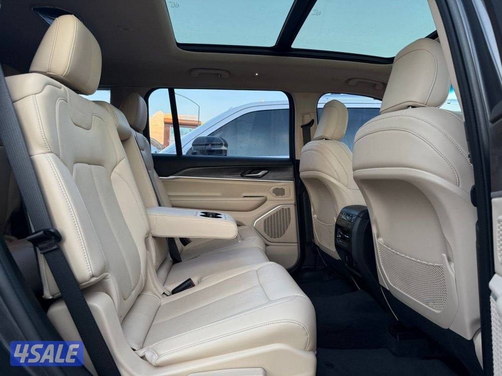 GRAND CHEROKE LIMITED 4*4 _2021صبغ الوكالة9