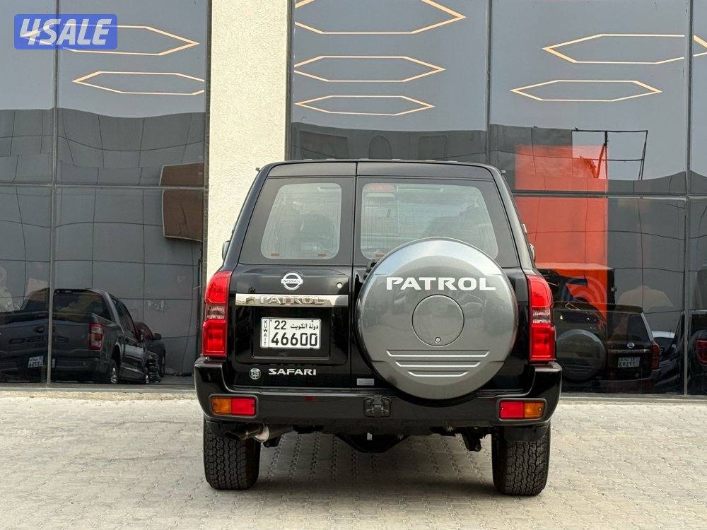 NISSAN SAFARI _2024 عداد 15 الف فقط5