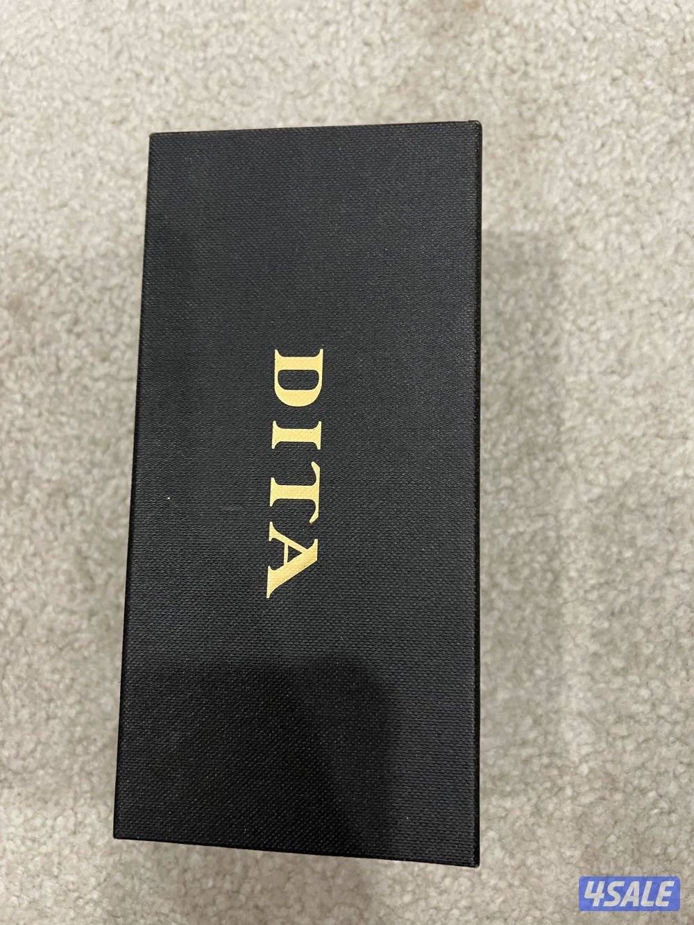 للبيع نظاره دينا جديده غير مستعمله1