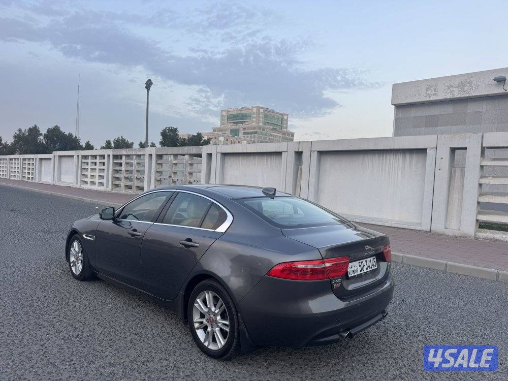 جاكوار XE الدرجة الاولى ماشيه 1043